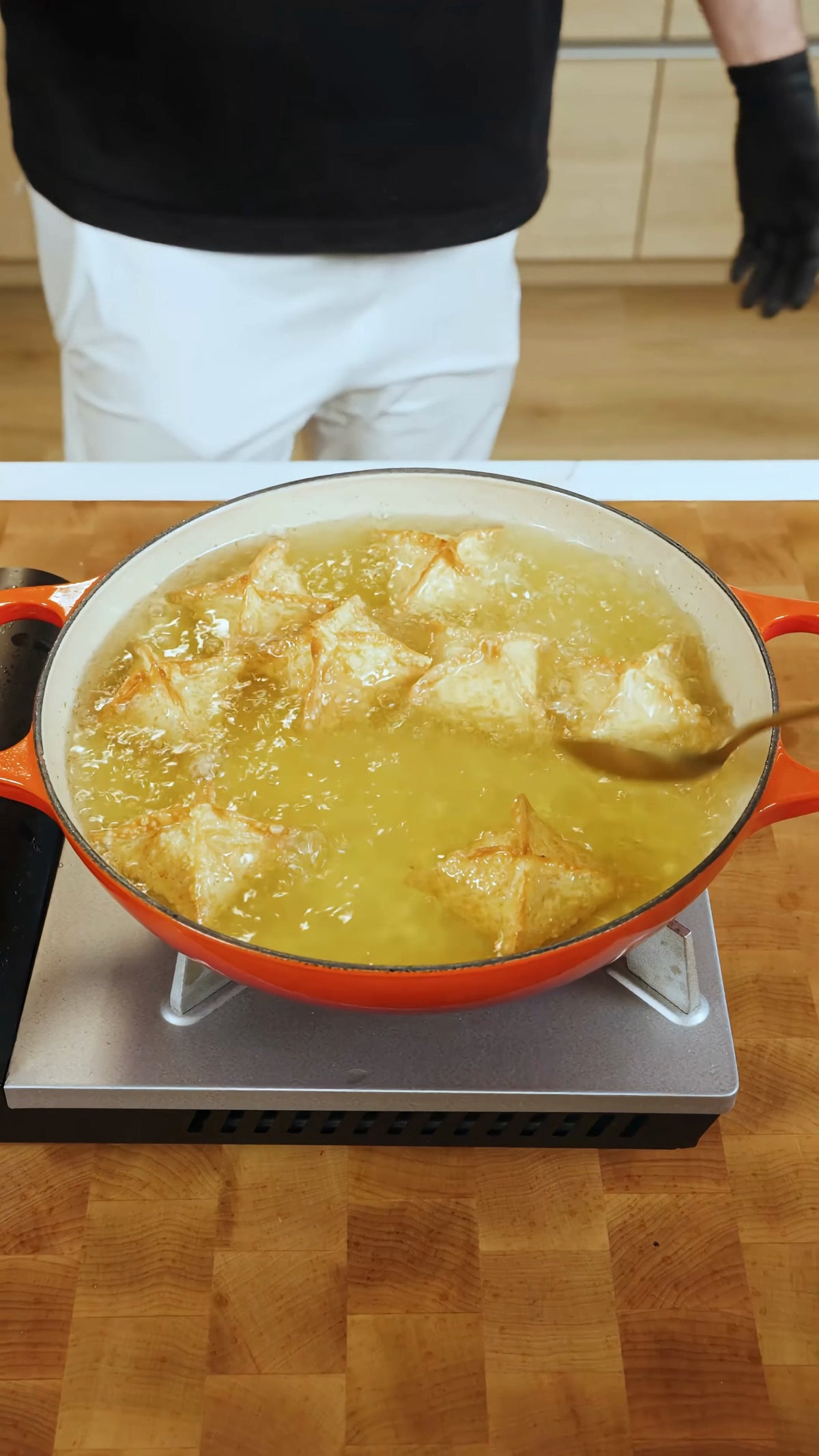 Crispy crab rangoon